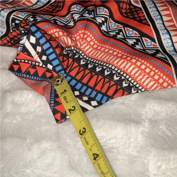 Jealous Tomato Women’s /Juniors Aztec Print Shorts Size M - Picture 8 of 8